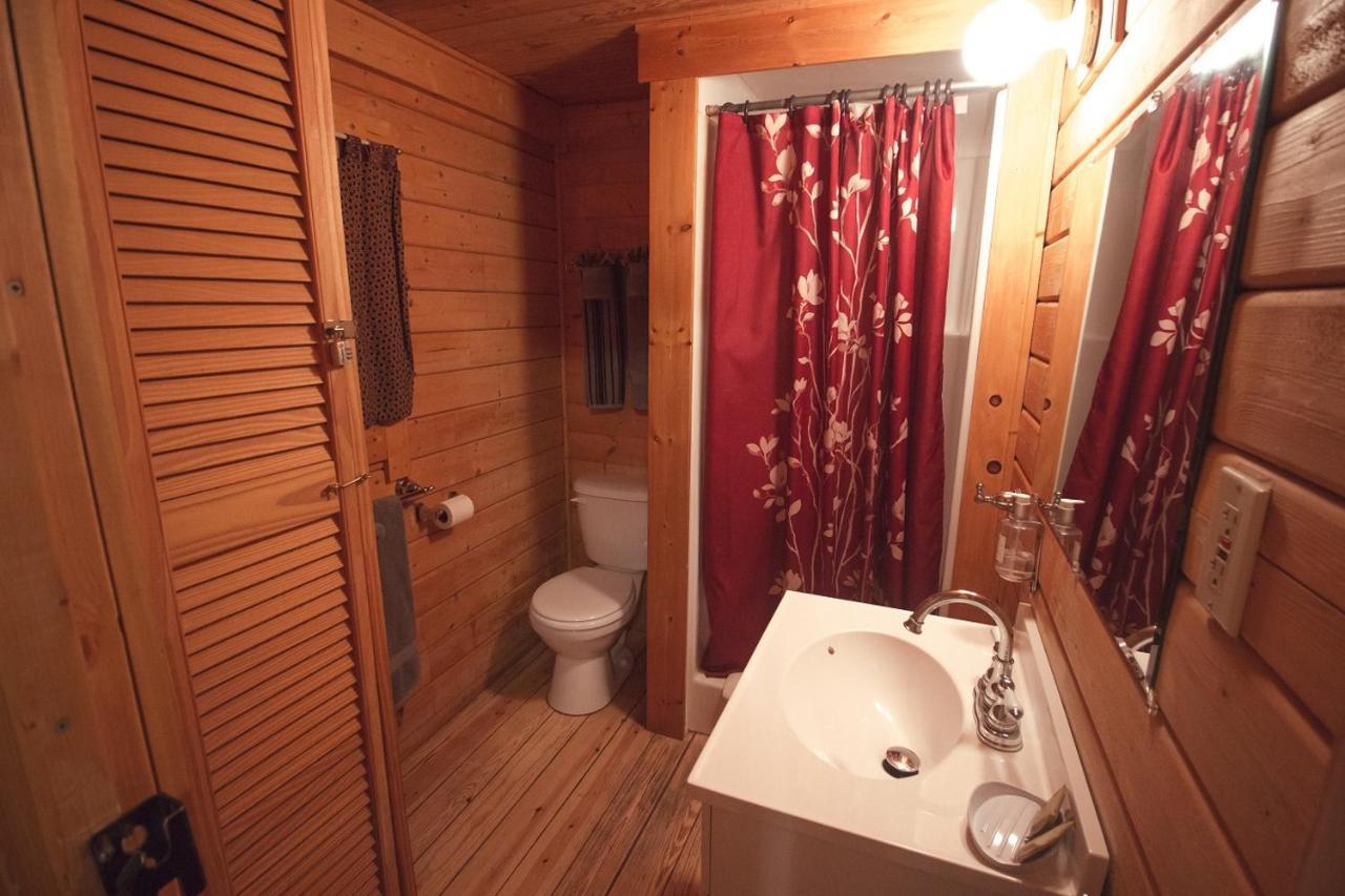 Katie'S Cozy Cabins Tombstone Exterior photo